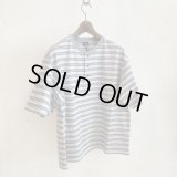 PWA STRIPED HENRYNECK S/S TEE CLOUD