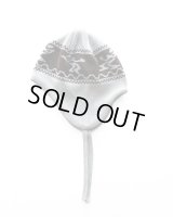 COMFORTABLE REASON Dub Effect Ear Flap SILVER WHITE