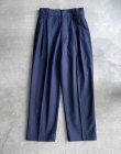 画像2: EFILEVOL Flower Embroidery 2 Tucks Slacks Navy (2)