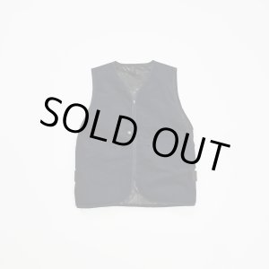 画像: rajabrooke CORDUROY VEST NAVY