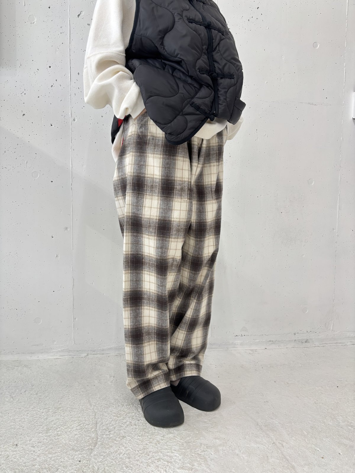 画像4: PHINGERIN NIGHT PANTS OMBRE PLAID BEIGE (4)